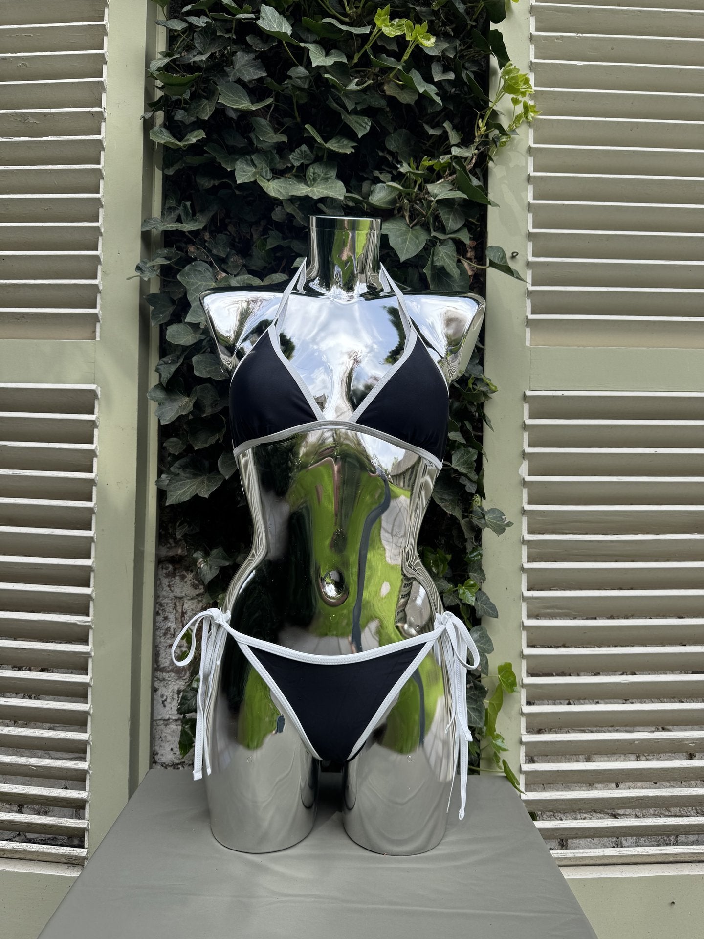 Triangle Bikini Contrast Trim Black