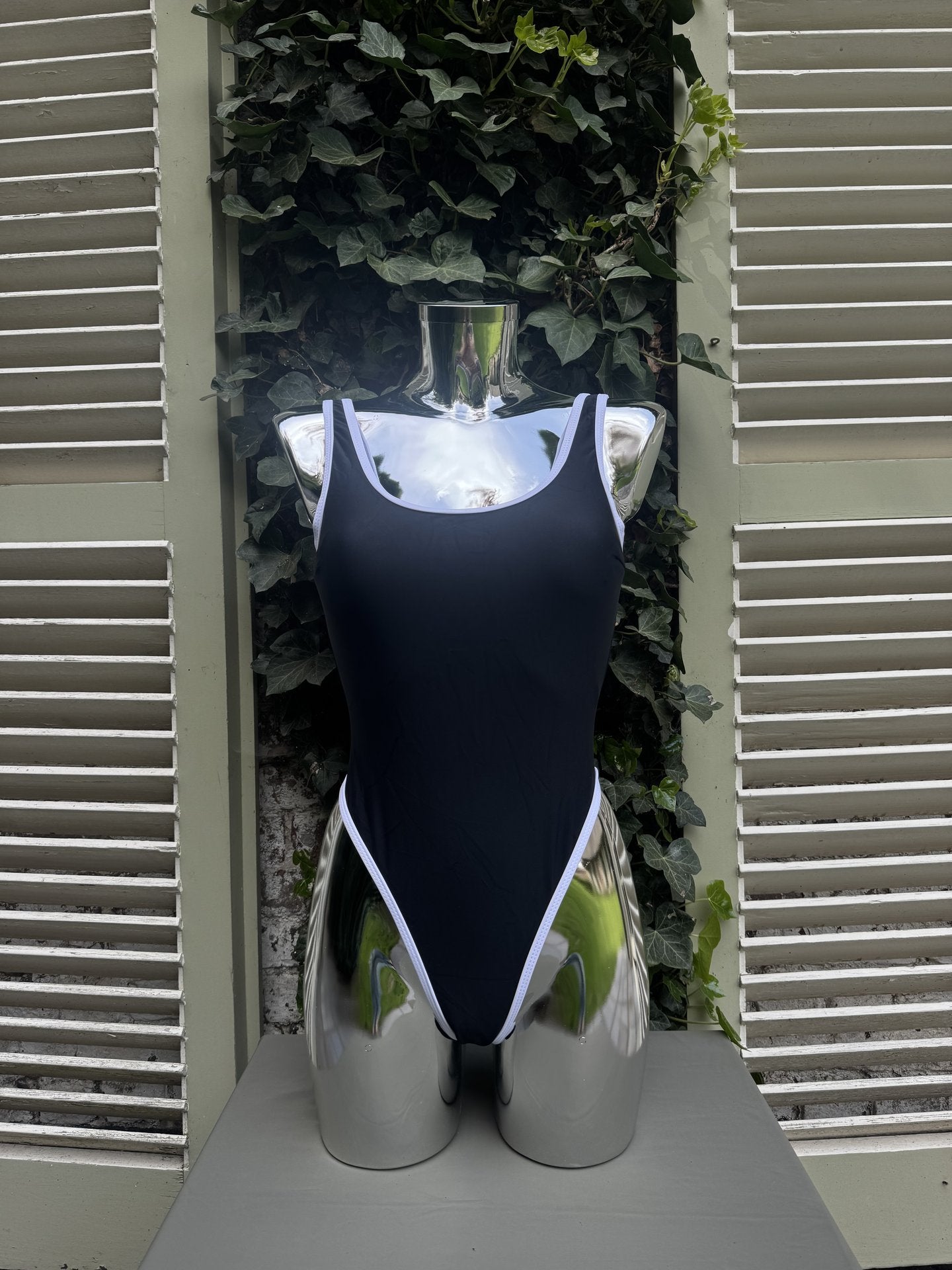 Scoop Neck Bodysuit Black